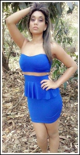 Vestido Tomara-que-caia C/tule azul